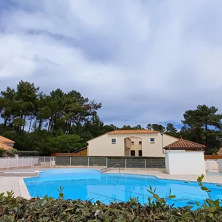 Maison Accueillante A Jean De Monts Avec Piscine Collective - Fr-1-323-553 Сен-Жан-де-Мон
